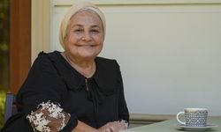 Kimsesiz bebeğin parmağını tutmasıyla başlayan gönüllü anneliği 30 yıldır sürüyor