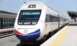 Türkiye'nin 170 yıllık demir yolu yolculuğu yeni yatırımlarla geleceğe taşınıyor