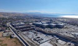 Van'ın şehir hastanesi depreme dayanıklı teknolojiyle yükseliyor