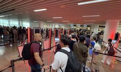 AB, havalimanlarında uygulanan Giriş/Çıkış Sistemi'ndeki aksaklıklardan üye ülkeleri sorumlu tuttu