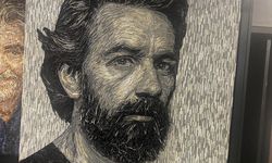 Atık malzemeler sanatçı Deniz Sağdıç'ın elinde sanat eserine dönüşüyor