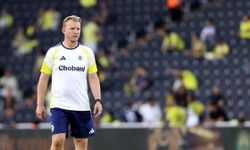Fenerbahçe'de yeni teknik direktör belirlenene kadar Dirk Kuyt görev yapacak
