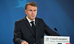 Fransa Cumhurbaşkanı Macron gelecek günlerde sendika dışı eylemlerin her yerde yasaklanacağını açıkladı