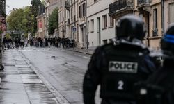 Fransa'da öğrenci eylemleri yaklaşık 1 aydır devam ediyor