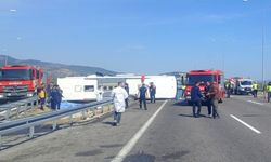 Manisa'da çekici ile tur otobüsü çarpıştı, 11 kişi hayatını kaybetti, 27 kişi yaralandı