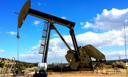 Petrol fiyatlarındaki artış Rusya'nın enerji gelirlerindeki düşüşü önleyemedi