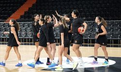 Süper Kupa'da Fenerbahçe ile karşılaşacak ÇBK Mersin, taraftarı önünde mutlu son hedefliyor