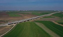 Türkiye'nin demir yolu hat uzunluğu gelecek yıl 15 bin kilometreye yaklaşacak