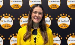 VakıfBank Voleybol Takımı'nın kaptanı Zehra Güneş, yeni sezonda bütün kupalara talip