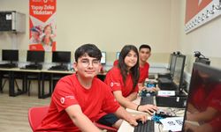 Vodafone Vakfı'nın AI Startup Studio programıyla gençlerin yapay zeka fikirleri projeye dönüşüyor