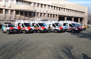 Sağlık Bakanlığınca Batman'a gönderilen 7 ambulans ve 2 UMKE aracı hizmete alındı