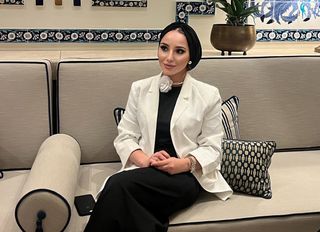 SEVDA DEĞERLİYURT