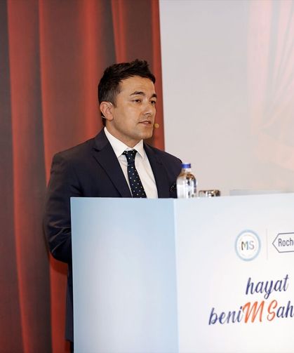 Roche ve Türkiye MS Derneği 'Hayat BeniM Sahnem' projesini hayata geçirdi