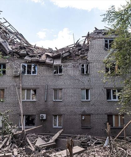 Ukrayna: Rusya'nın hava saldırıları sonucu 3 kişi yaşamını yitirdi, 30 kişi yaralandı