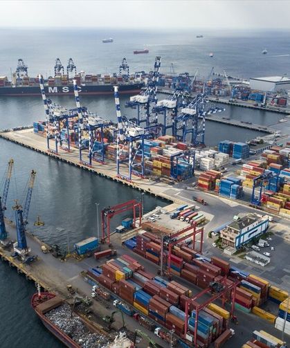 Hürmüz Boğazı krizine rağmen Türk limanları ilk yarıyı büyümeyle kapattı
