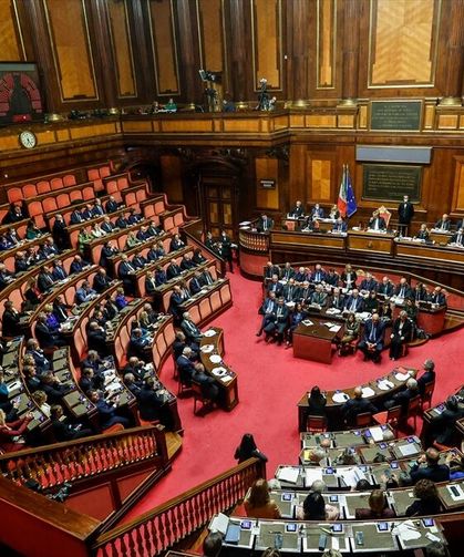İtalya'da Meloni hükümetinin hazırladığı seçim yasası reformu parlamentodan ilk onayı aldı