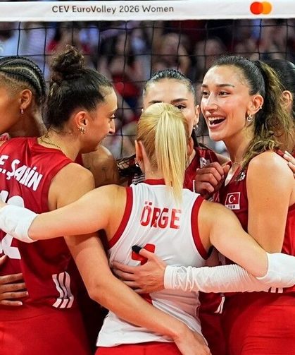 A Milli Kadın Voleybol Takımı 2026 Avrupa Şampiyonası'nda 4'te 4 yaptı