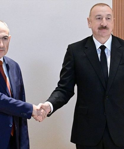 Aliyev ve Paşinyan telefonda görüştü