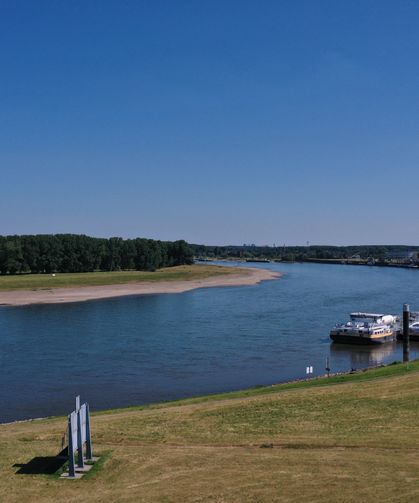 Almanya'da Ren, Elbe ve Tuna nehirlerinde su seviyesi kritik düzeye geriledi