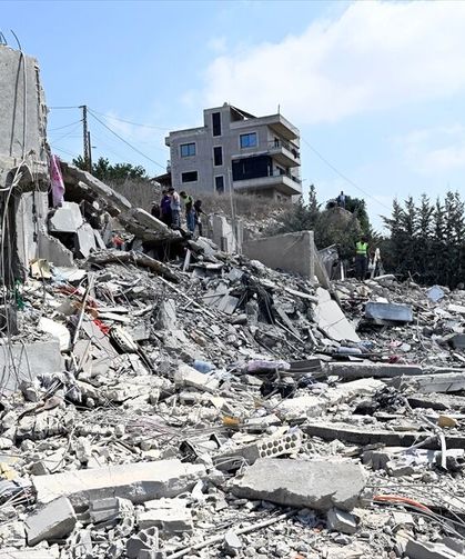 BM: İsrail 3 günde Lübnan'da 9 hava saldırısı, 265 füze atışı gerçekleştirdi