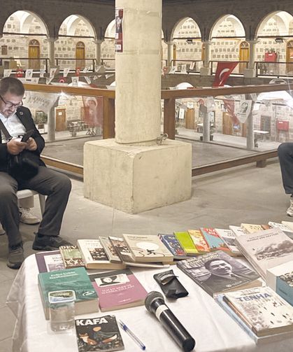 Manisa'nın edebi hafızası tarihi Kurşunlu Han'da canlandı