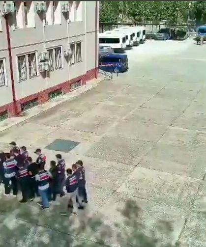 Osmaniye merkezli 8 ilde yasa dışı bahis suçuna yönelik operasyonlarda 59 şüpheli yakalandı