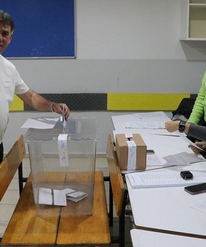 Trakya'daki çifte vatandaşlar Bulgaristan'daki cumhurbaşkanı seçimi için sandık başına gitti