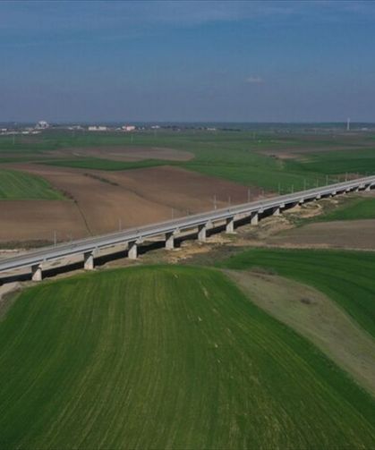 Türkiye'nin demir yolu hat uzunluğu gelecek yıl 15 bin kilometreye yaklaşacak