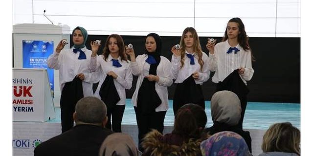 Tekirdağ'da "İlk Evim, İlk İş Yerim" projesi kapsamında kura çekimi devam etti