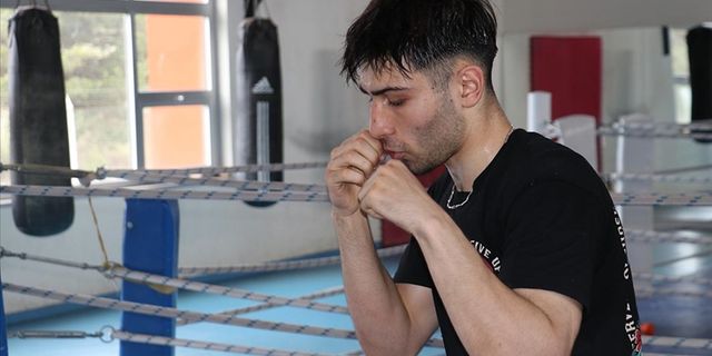 Ahıska Türkü milli boksör Sultan Osmanlı, dünya şampiyonluğu hedefliyor