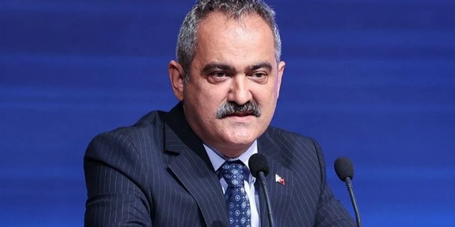 Bakan Özer: Öğretmenlerin 19-23 Haziran'daki yıl sonu mesleki çalışmaları, uzaktan eğitim yoluyla yapılacak