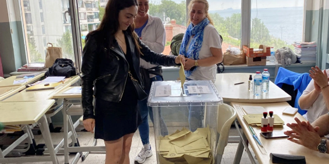 Merve Dizdar Oyunu Kullandı