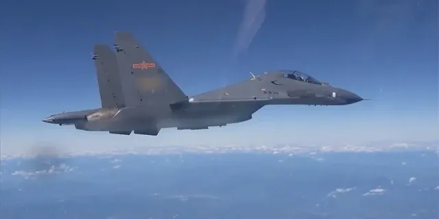 Çin uçağından ABD keşif uçağına Pasifik'te agresif manevra