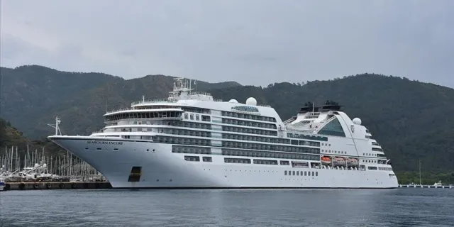 Marmaris'e Bahama bandıralı kruvaziyerle 480 turist geldi