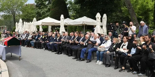 Fenerbahçe'de vefat eden "Puşkaş" lakaplı Ergun Öztuna için tören düzenlendi