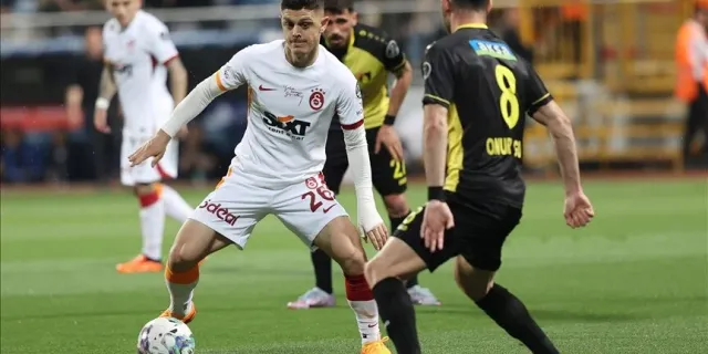 Galatasaray, İstanbulspor engelini 2 golle geçti