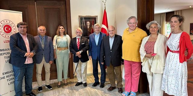 Portekiz'de "Dünya Kahvaltı Günü"nde Türk kahvaltısı tanıtıldı