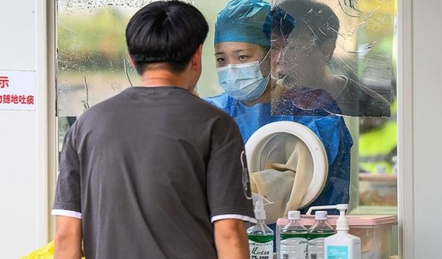 Çin'de kritik durumdaki Kovid-19 hastalarının sayısı 100 binin üzerinde