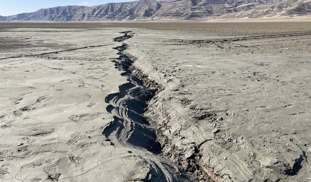 TÜBİTAK destekli araştırmacıların deprem bölgelerindeki saha çalışmaları sürüyor