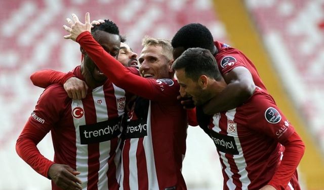 Demir Grup Sivasspor, MKE Ankaragücü'nü 2-0 mağlup etti