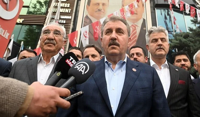 BBP Genel Başkanı Destici: Çalışan, samimi olan kazanmıştır
