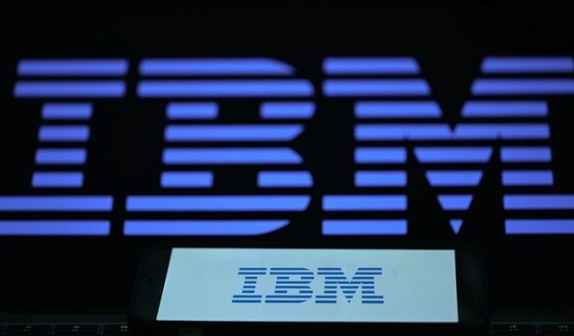 IBM'in geliri ikinci çeyrekte azaldı