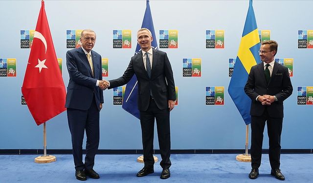 Cumhurbaşkanı Erdoğan, NATO Genel Sekreteri Stoltenberg ve İsveç Başbakanı Kristersson'la bir araya geldi
