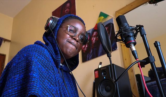 Senegalli kadın rapçi Selbe Diouf, namıdiğer "Sister LB", hemcinslerinin sesi olmak istiyor