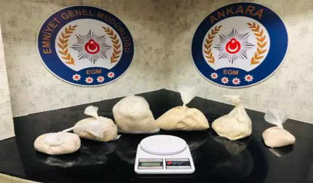 Ankara'da otomobilinde 1 kilo eroin bulunan sürücü gözaltına alındı