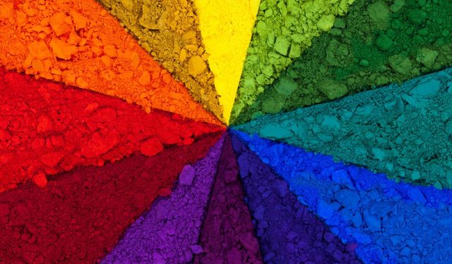 Renk teorisi: Görsel estetiği anlamak ve kullanmak