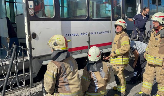 İstanbul'da tramvayda çıkan yangın söndürüldü