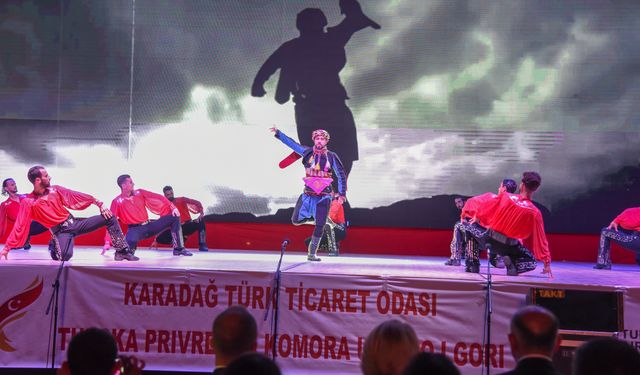Karadağ'da Cumhuriyet'in 100. yılı kutlamaları kapsamında "Anadolu Ateşi" gösterisi