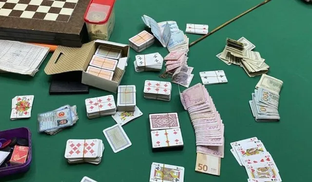 Adana'da kumar oynayan 56 kişiye 227 bin 80 lira ceza verildi