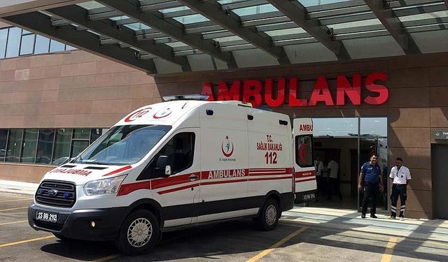 İzmir'de çıkan bıçaklı kavgada 1 kişi ağır yaralandı